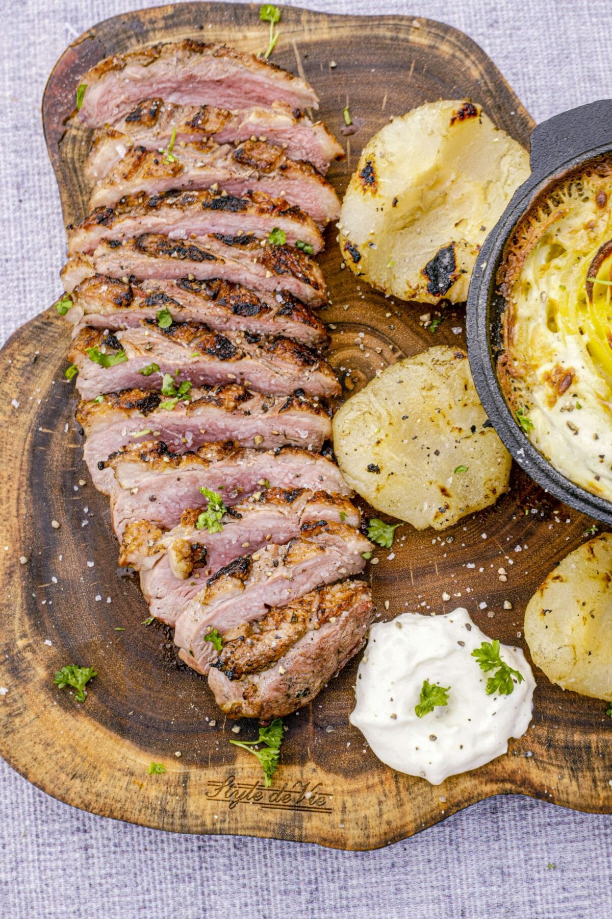 Grilled duck fillets with pickled pear mousse